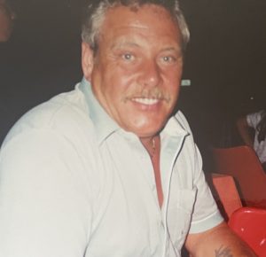 Mr Thomas M Johnstone