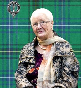 Mrs Elizabeth Henderson